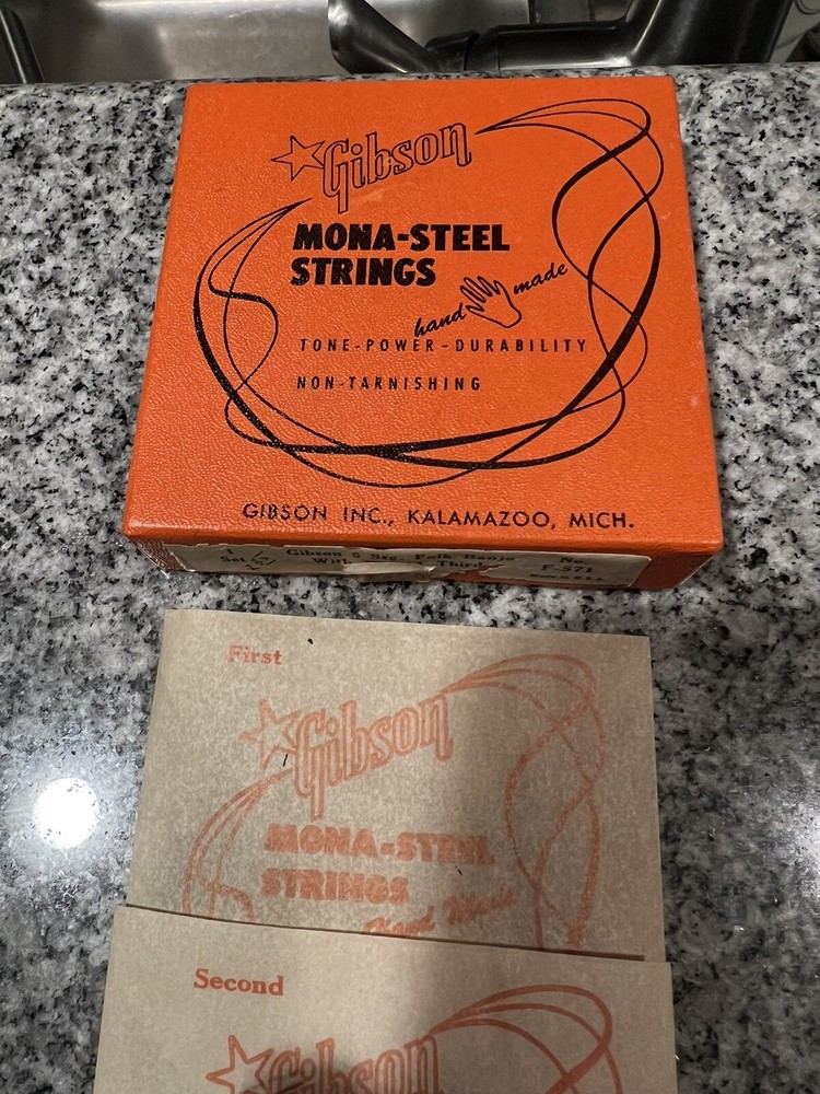 Gibson Mona Steel Strings Folk Banjo 2 Boxes(8 Total strings)