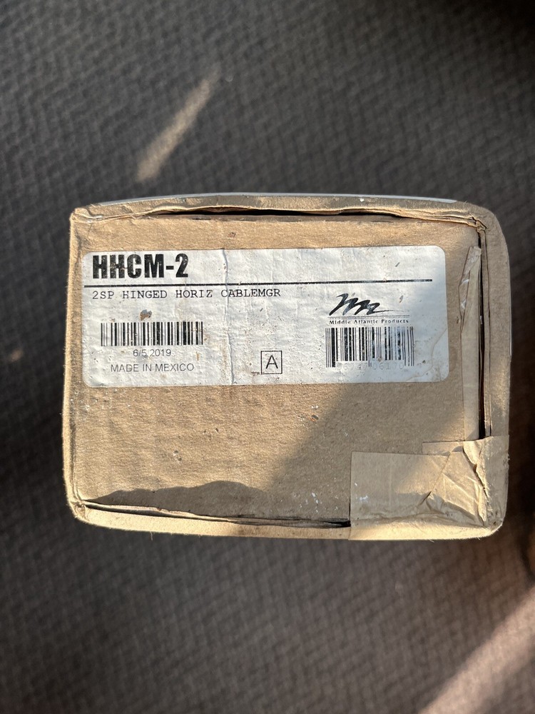 Middle Atlantic HHCM-2 2SP Hinged Horizontal Cable Management