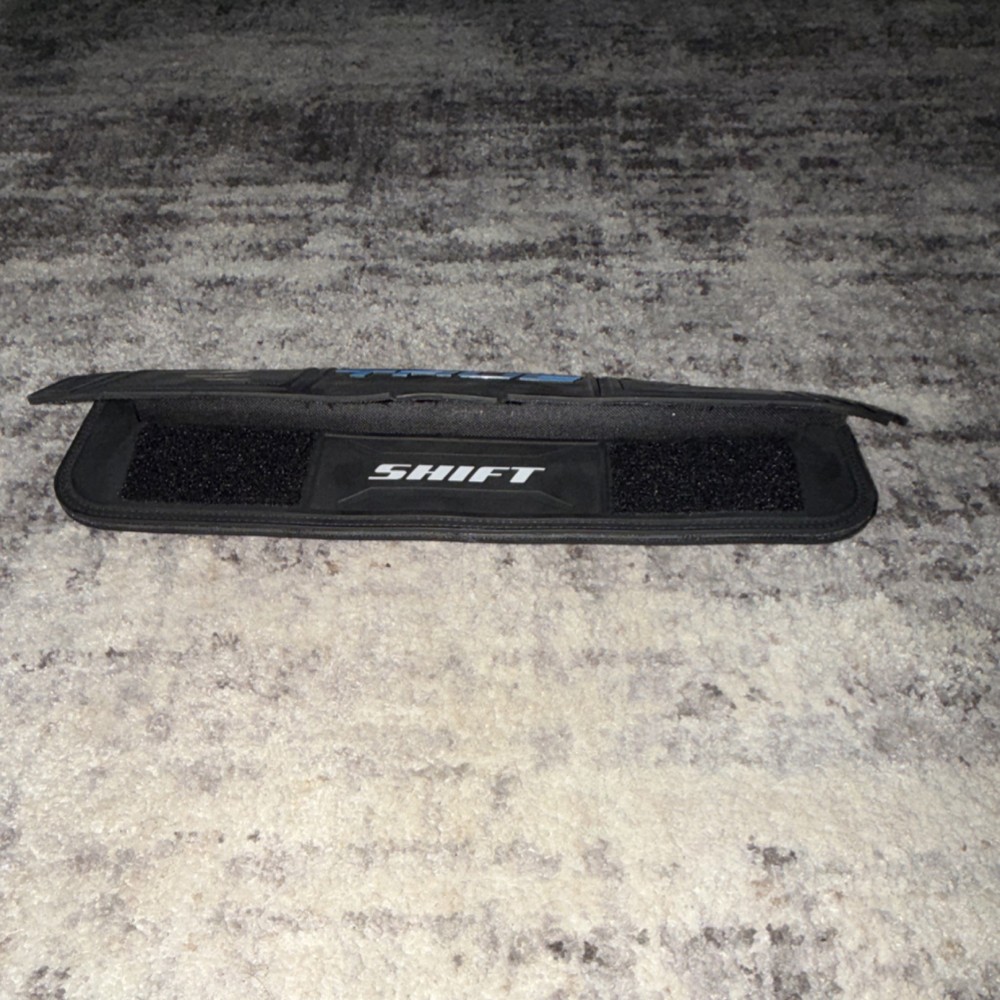 TRUE SHIFT Black Plastic Ice Hockey Skate Guard