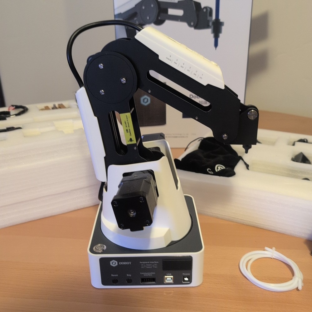 Dobot Magician – High Precision Robotic Arm (Desktop Edition)