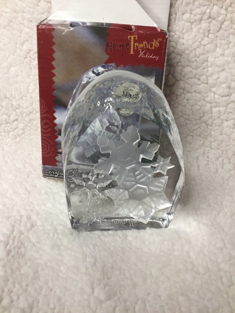 2 Home Trends Crystal Keepsake