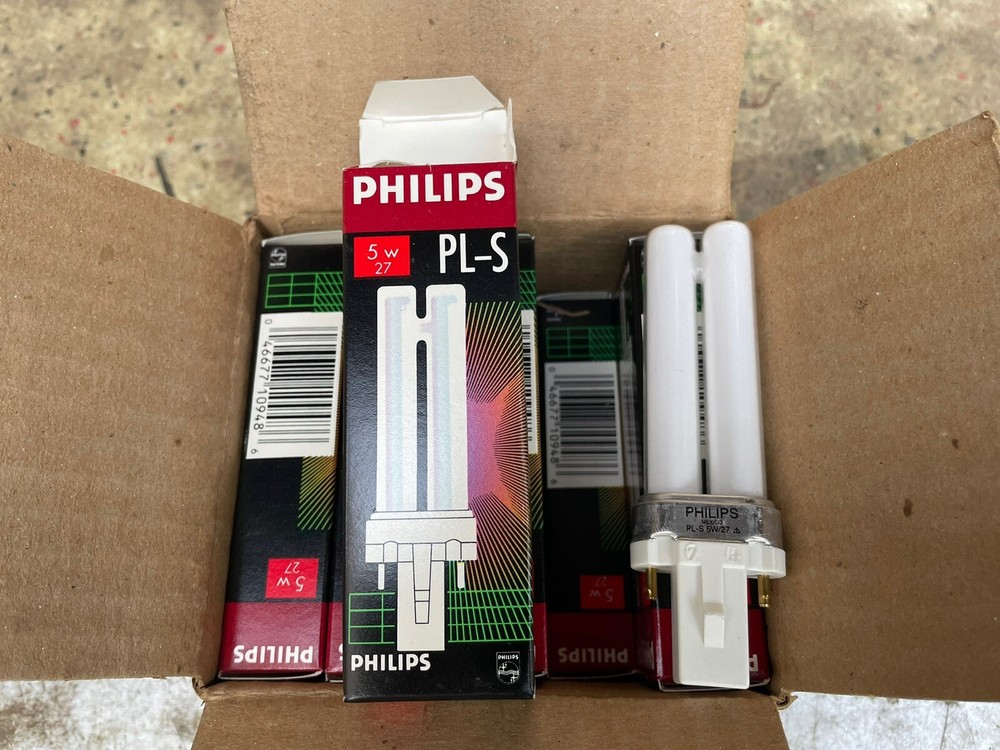 (Box of 10) New Philips 33233-8, 2 Pin Replacement Bulb 5W 27, pn PL-S 5W/27