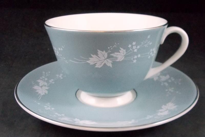 Royal Doulton Reflection 5 Piece Place Setting TC1008