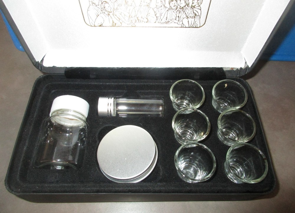 Portable Communion Set in Case "Last Supper" Set