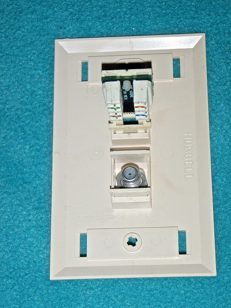 HUBBELL PHONE & CABLE PLATE BEIGE