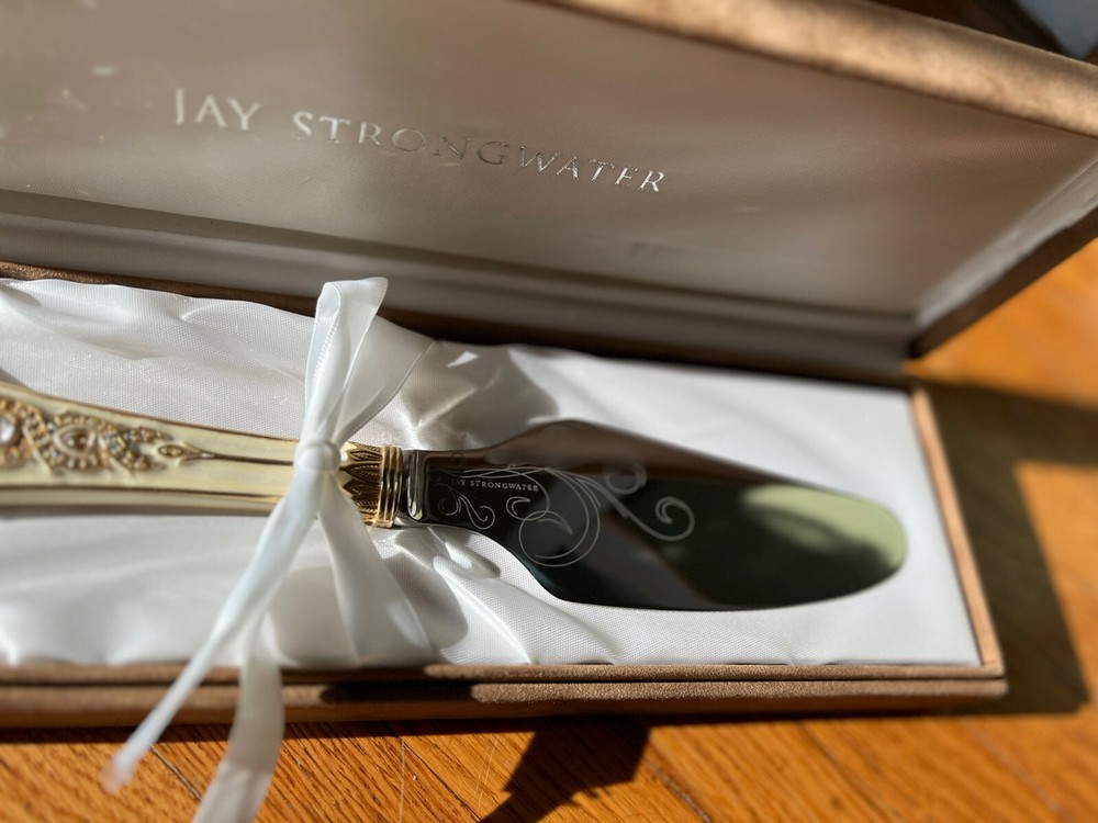 Jay Strongwater "Vivienne Duchess" Cake Knife