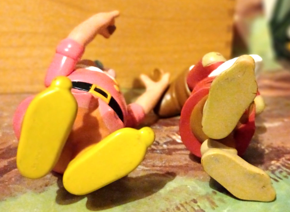 2 x Vintage Snow White's Dwarfs with Doc & Grumpy in plastic