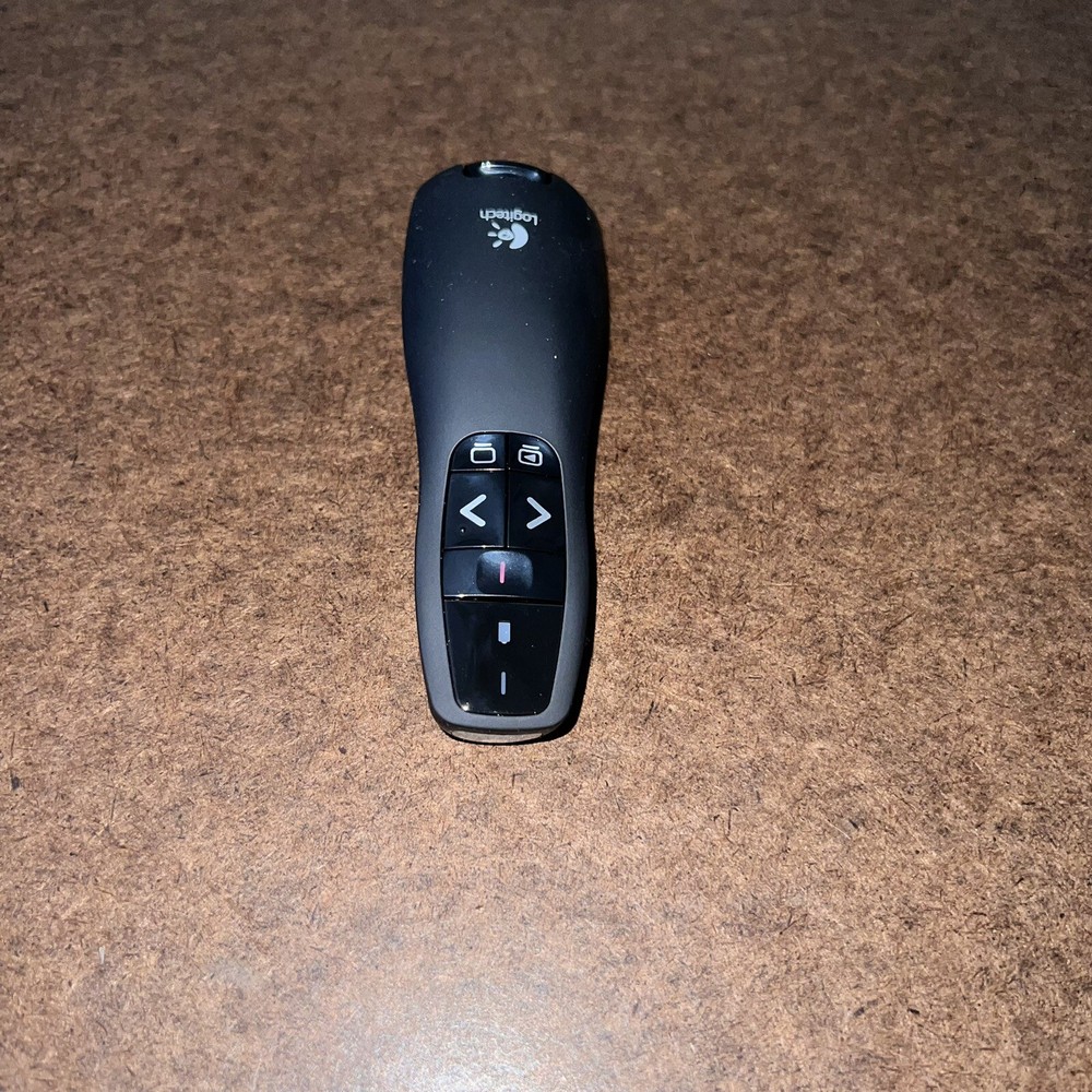 Logitech R400 Laser Presentation Remote - Black