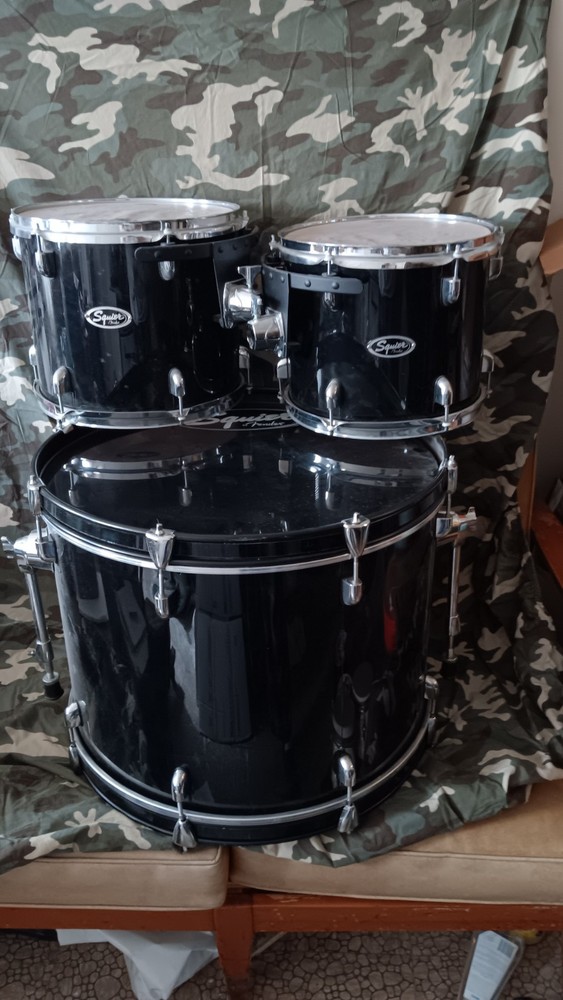 Squire Bass Drum +2 Tom-toms