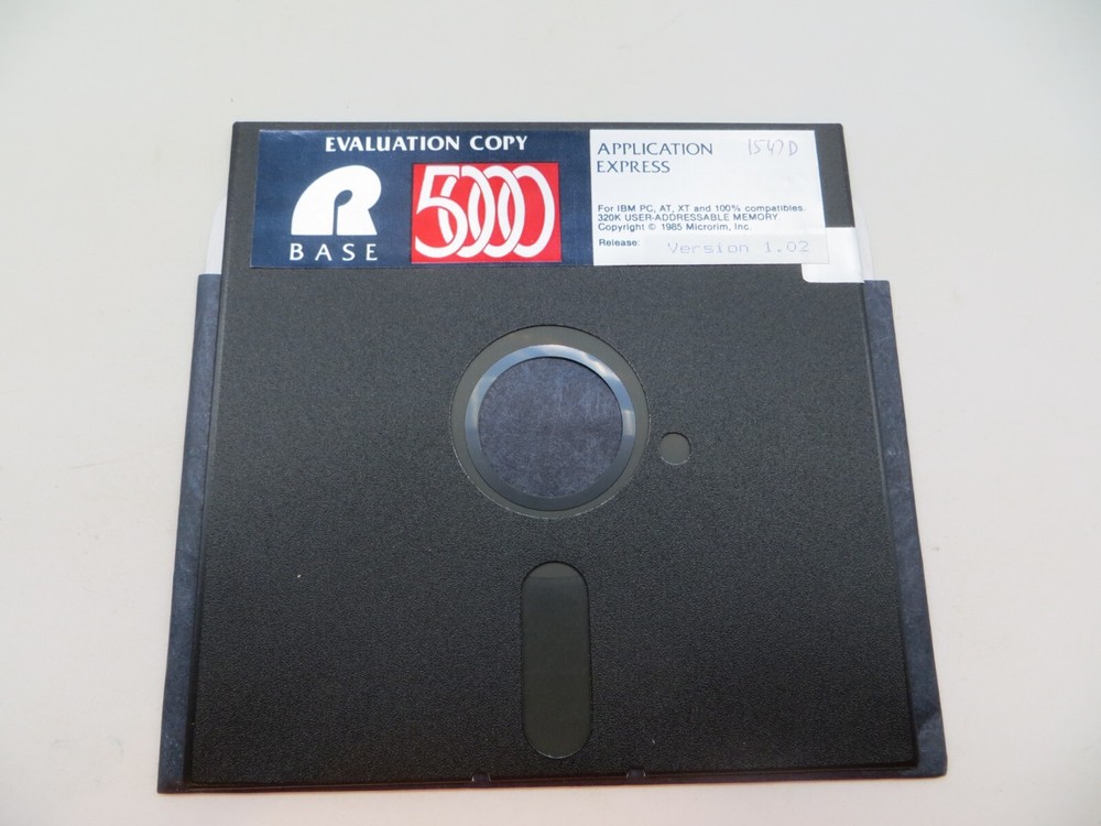 R BASE 5000 MULTI-USER VERSION 1.02 5.25" Floppy Disks Evaluation Copy 1985