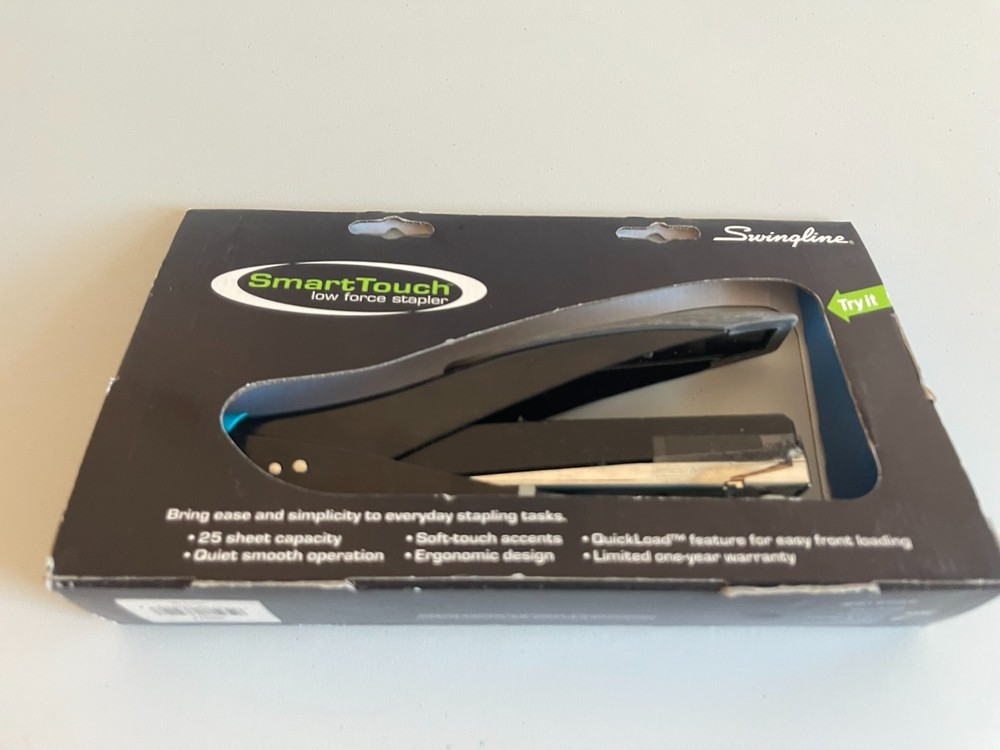 Swingline Smart Touch Stapler Low Force Stapler 25 Sheet Capacity NEW NIB