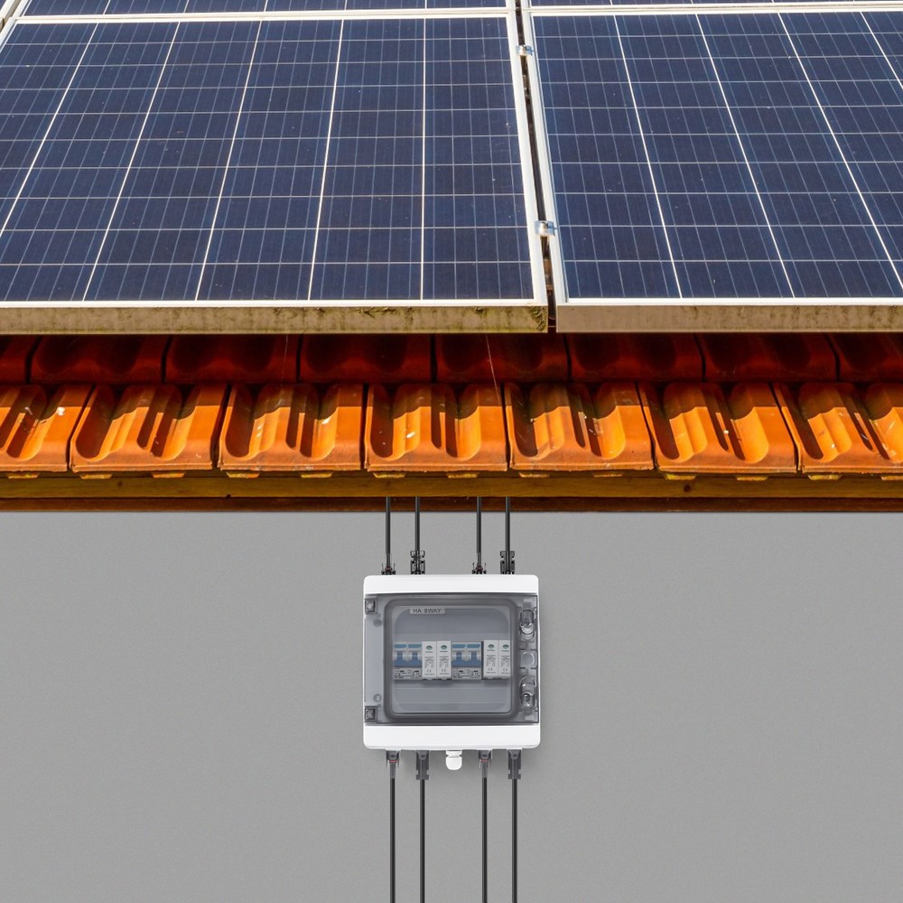 2 Strings Solar Combiner Box FIT Solar Panel Disconnect Switch Circuit Breaker