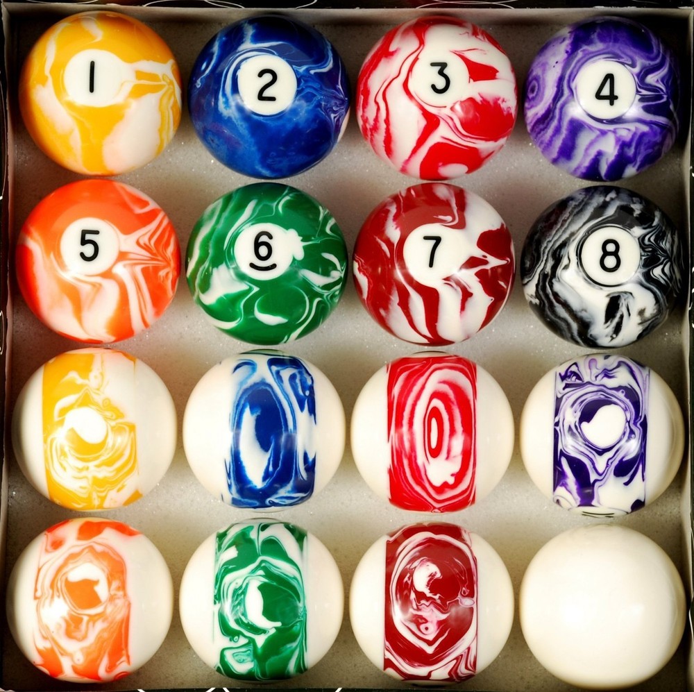 ISZY Billiards Dark Marble 2 1/4"