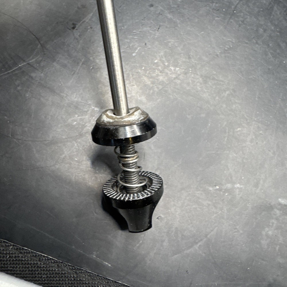 Ringlé Twister Quick Release Skewer – 100mm front
