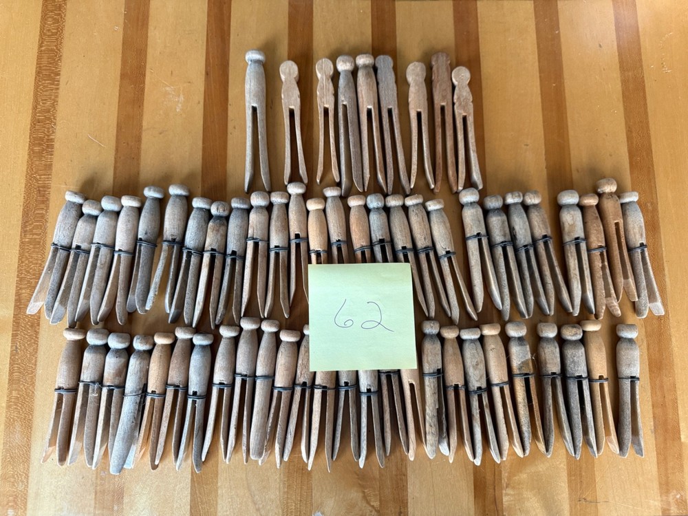 VINTAGES CLOTHES PINS - 62