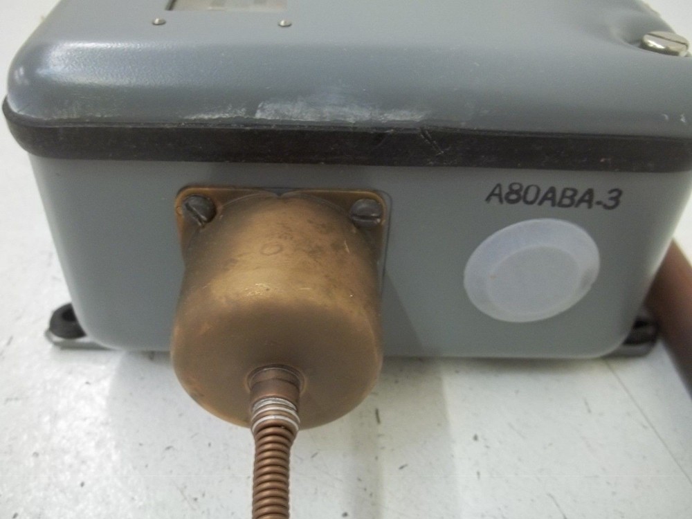 JOHNSON CONTROLS A80ABA-3C PROPORTIONAL BAND TEMPERATURE CONTROL NSMP