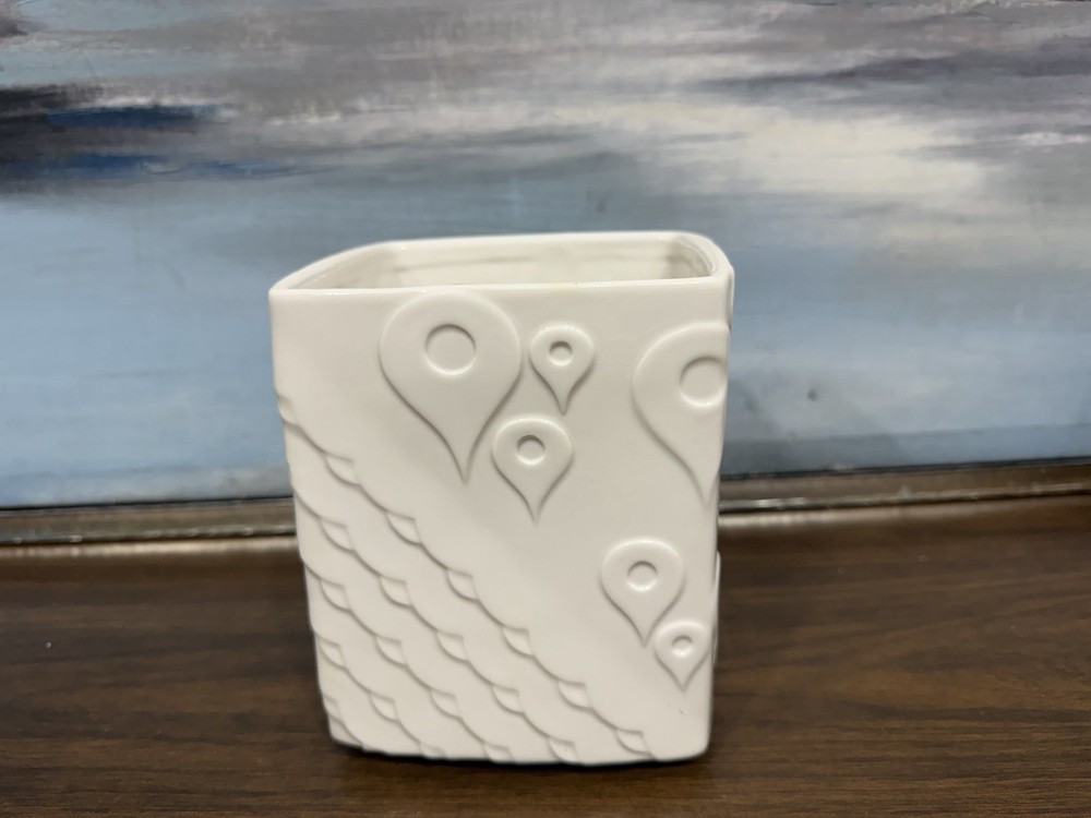 Jonathan Adler Tissue Box Holder Ceramic New