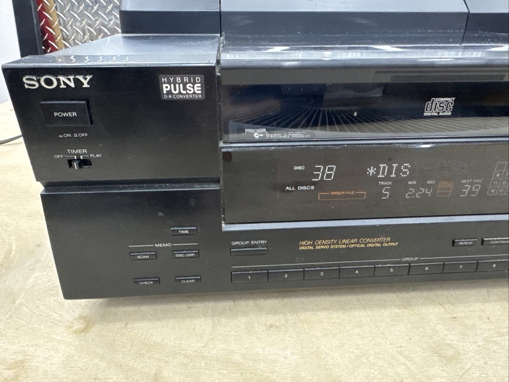 SONY MODEL CDP-CX151 CD PLAYER 100 DISC, Nice!
