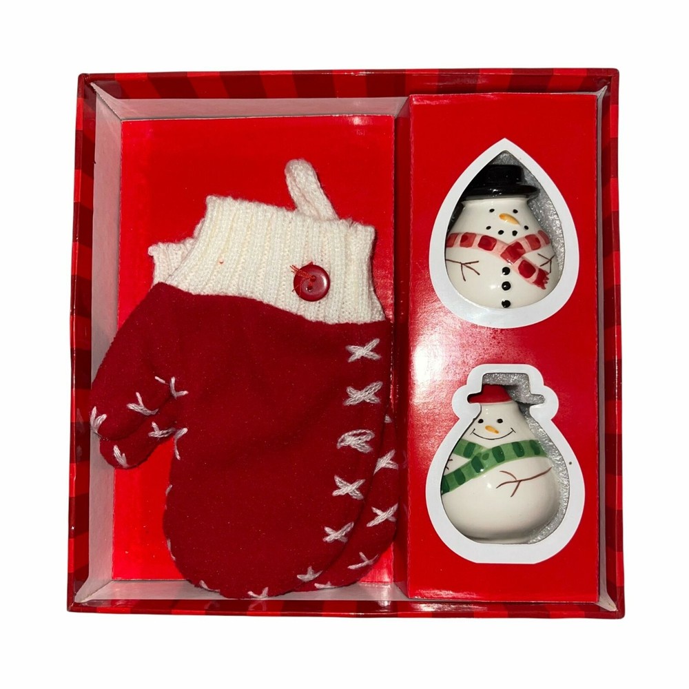 CIB Holiday Tableware Set 4 Flatware Mittens & 2 Sets Salt Pepper Shakers