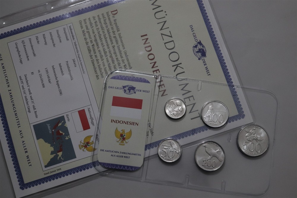 🧭 🇮🇩 INDONESIA UNC MINT SET WITH COA B79 #26