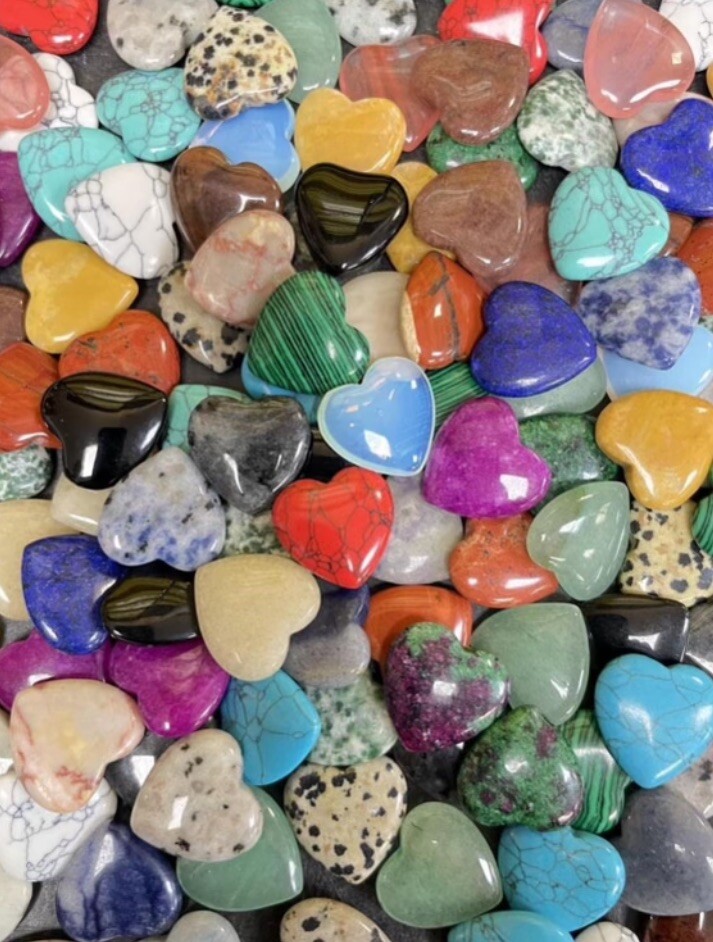1 Bath Bomb - Surprise Heart Crystal Stone Inside!