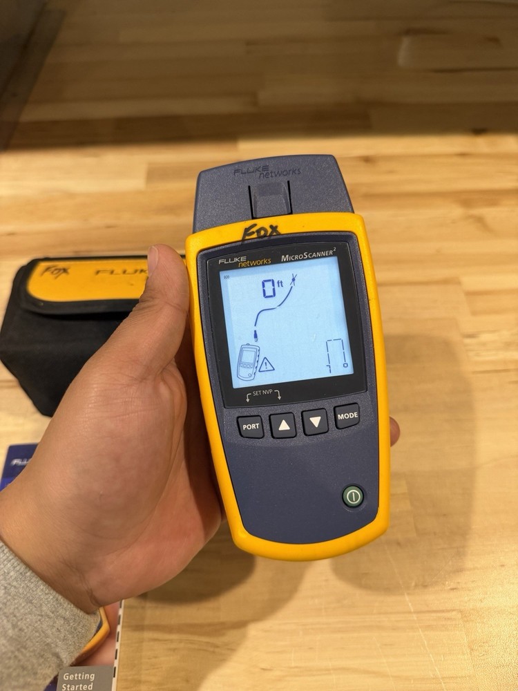 FLUKE NETWORKS MICROSCANNER 2 W/ BAG & MANUAL / SHIPS FAST