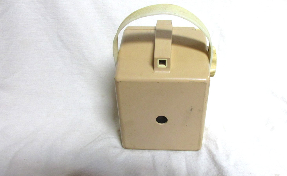 VINTAGE 1950s SABRE 620 CAMERA