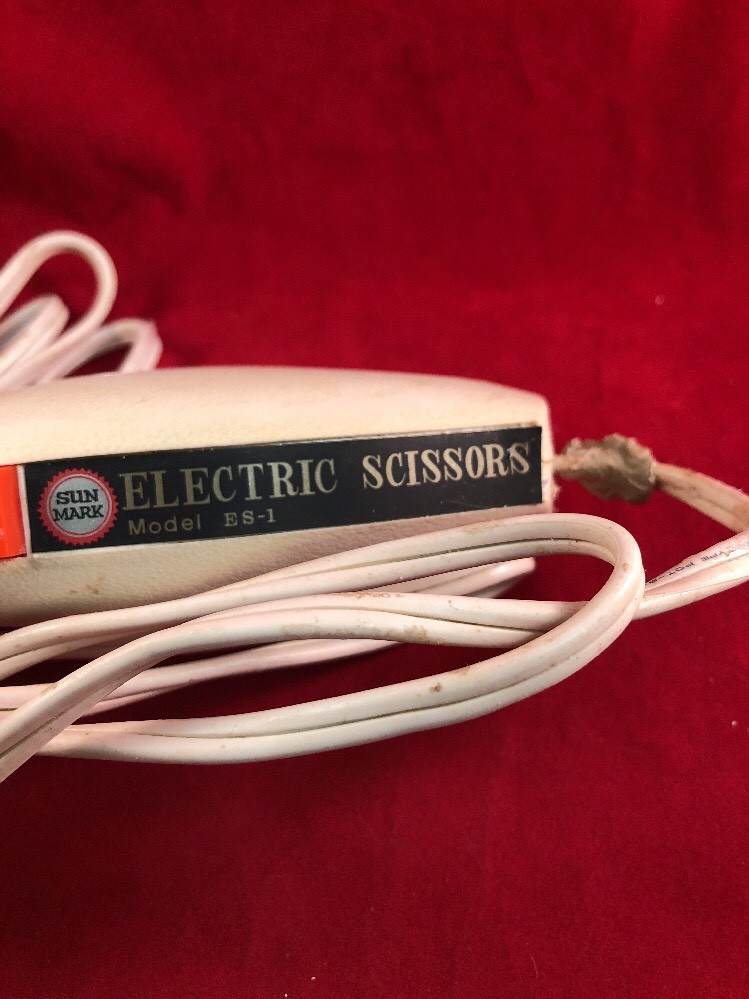 Vintage Sunmark 2 Speed Electric Scissors With Guide Light