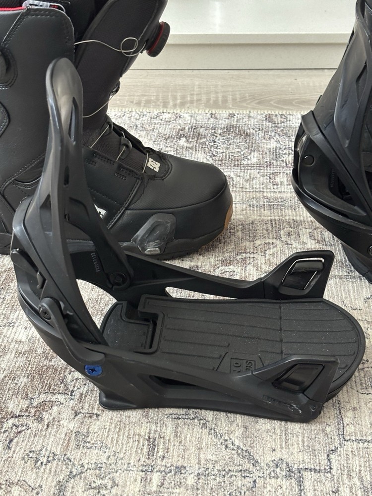 Burton Step On Bindings And DC Step On boots