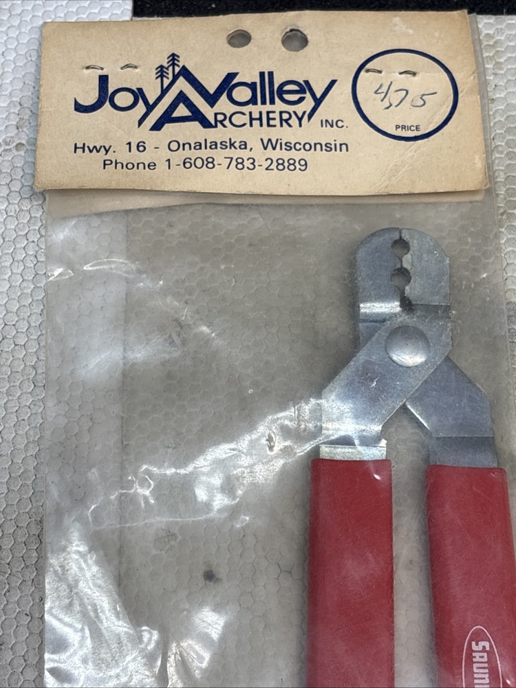 Saunders ARCHERY PLIERS, New In Package
