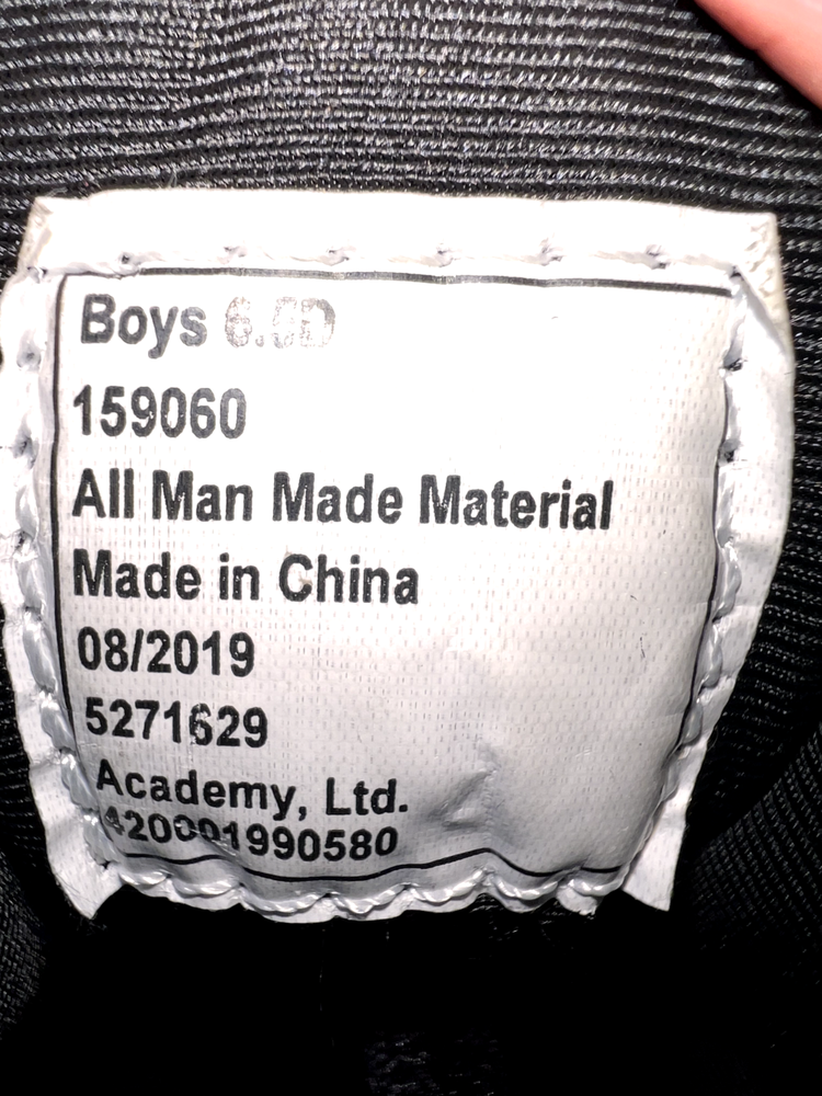 bcg Academy Boys HiTop 6.5D Black White Red