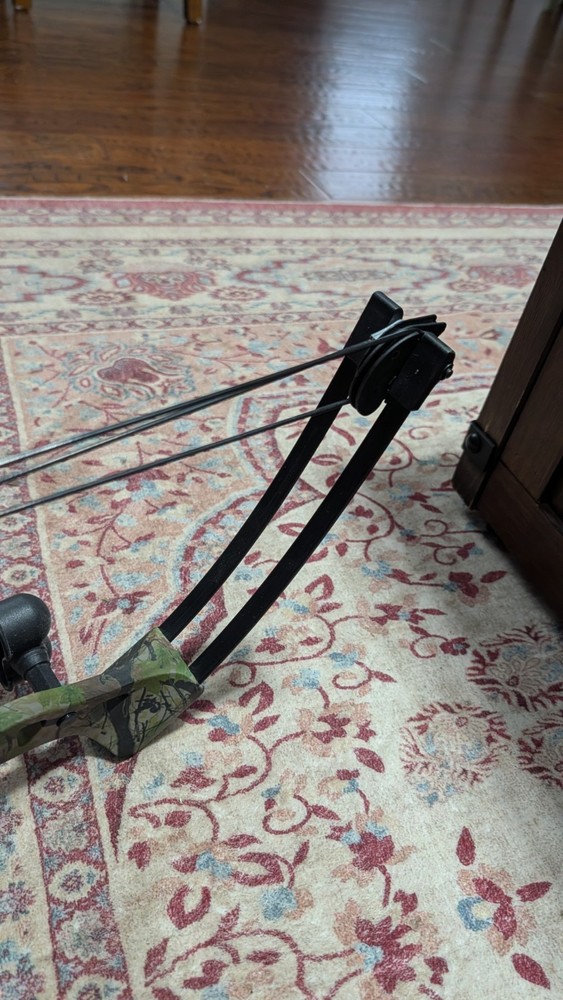 NXT Generation Compound Bow Youth Size Camo WITH SCOPE