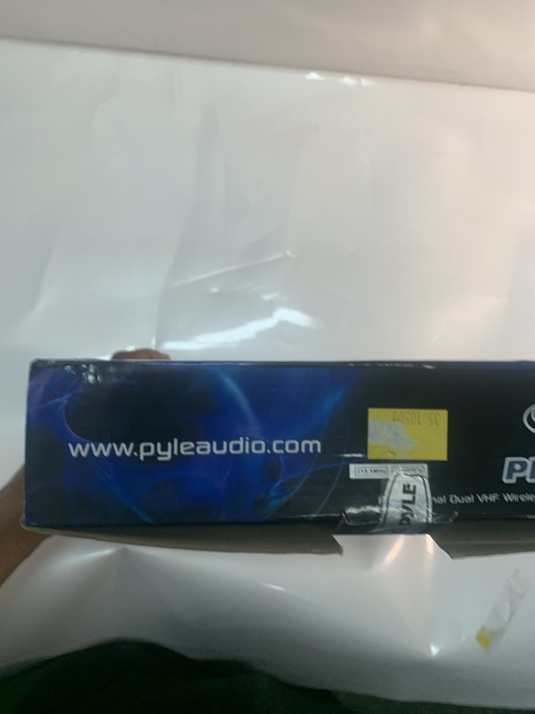PDWM2100 Professional Dual VHF Wireless Handheld Microphone System