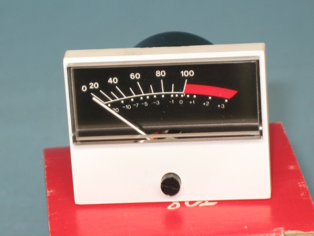 MODUTEC ~ MODEL # 00811117G ~ ANALOG PANEL METER ~ NOS