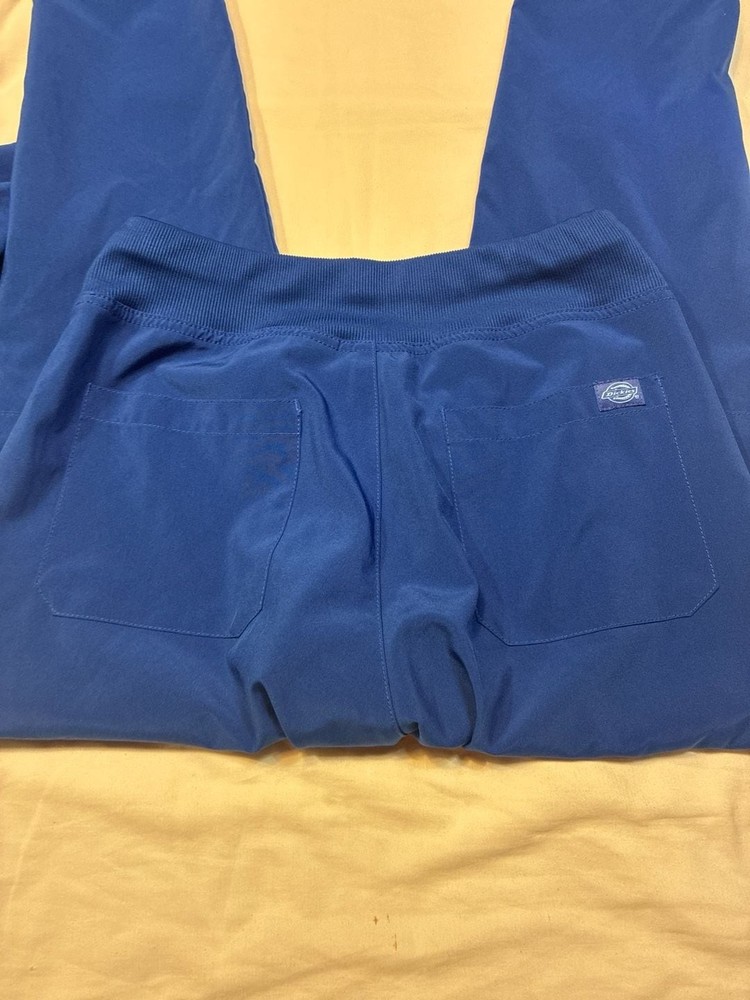 Dickies EDS Essentials Royal Blue Scrub Set Small