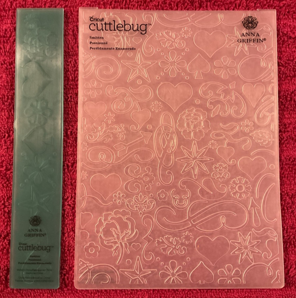Anna Griffin Embossing Folder with Border - Smitten - 5x7