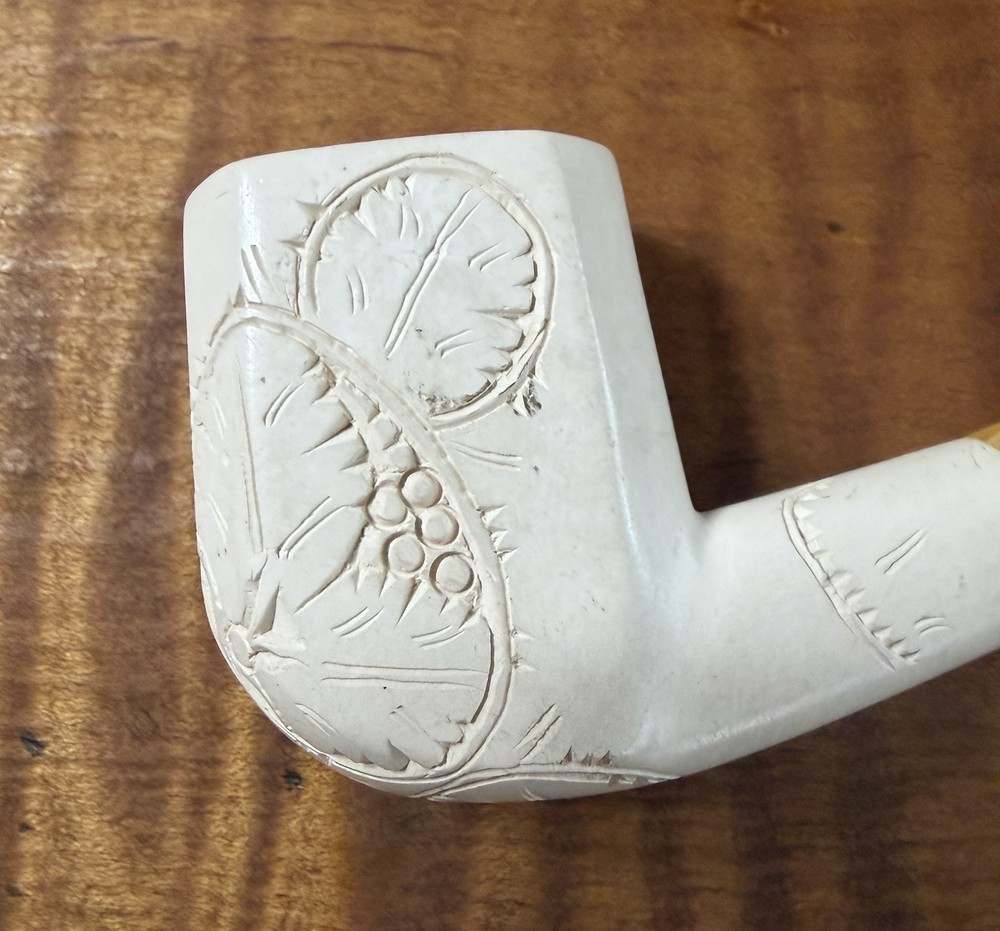Vintage Block Meerschaum Six Panel Grape Leaf Designed Amber Stem No Case 402