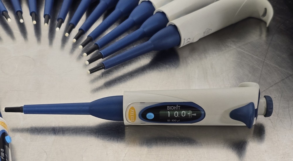 Biohit m100 10-100ul Pipette