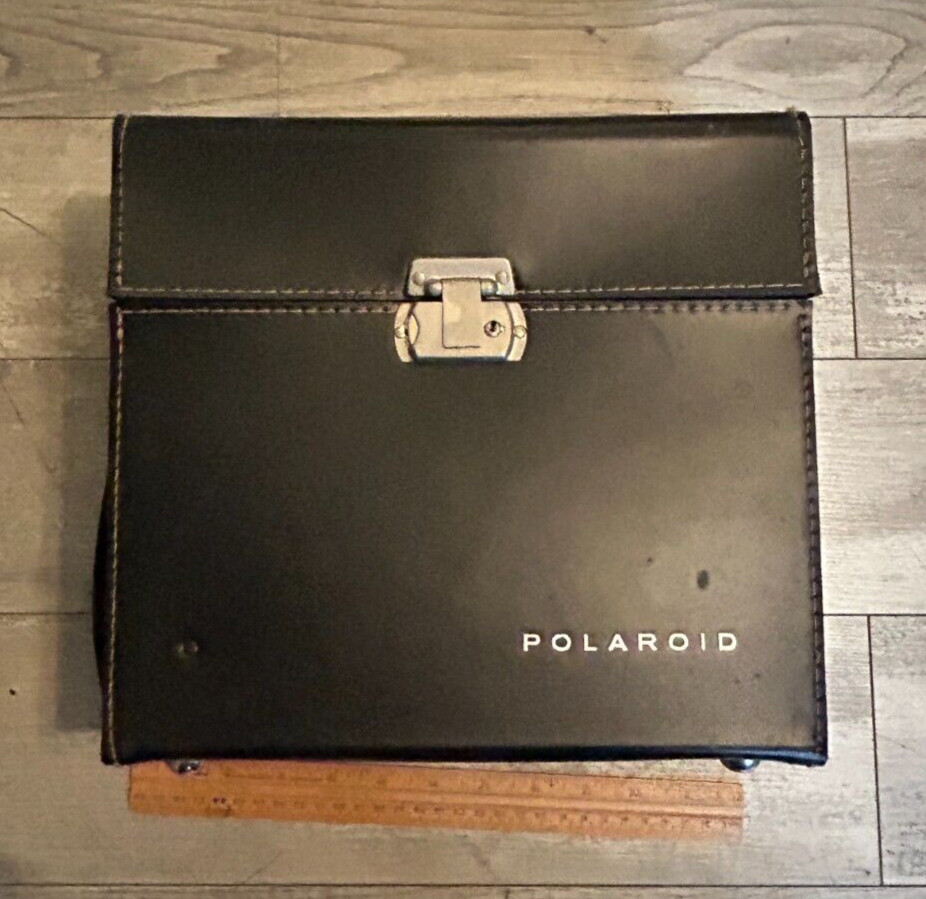 Polaroid Automatic 100 Camera Outfit