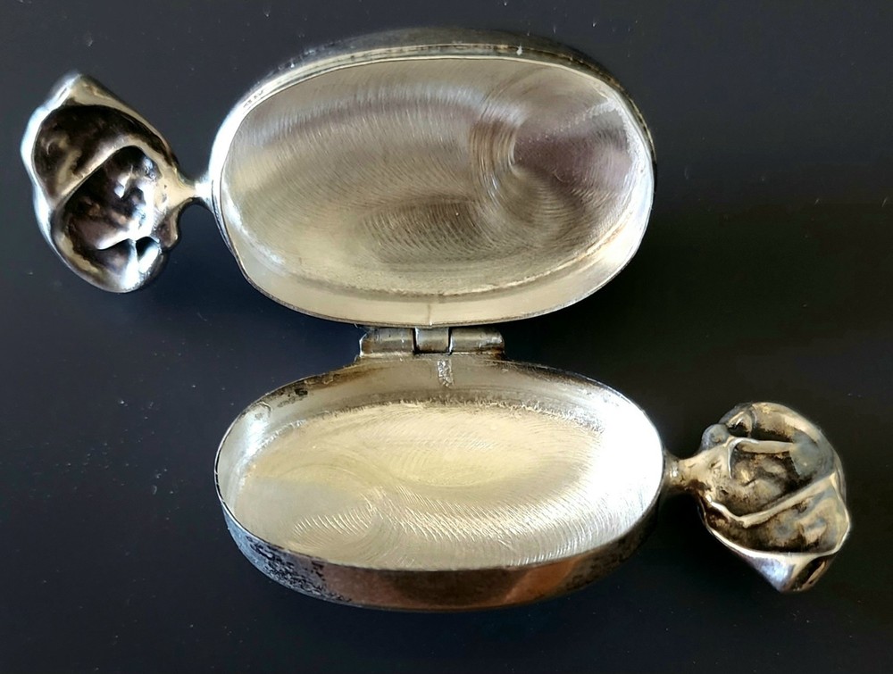 Vintage Sterling Silver (925) - Miniature Candy Wrapper Shape / Hinged Pill Box