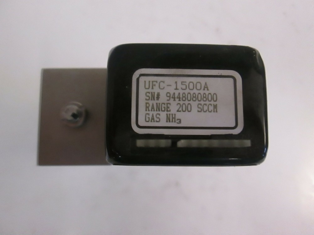 Unit UFC-1500A Mass Flow Controller, Gas, NH3, 200 SCCM