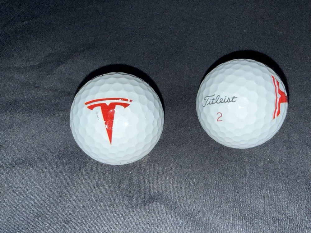 Titleist Golf Ball Tesla Emblem - 2x Golf Balls