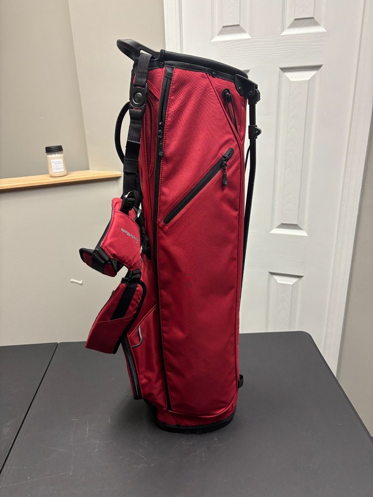 NEW WITH TAGS TAYLORMADE FLEXTECH STAND BAG - RED