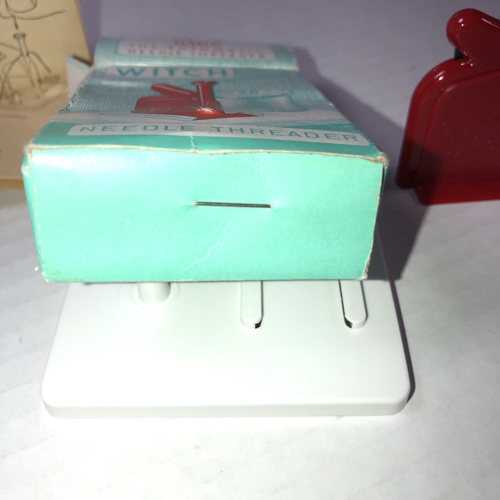 Vintage Witch Automatic Needle Threader w/ lnstructions Germany NOS 0104