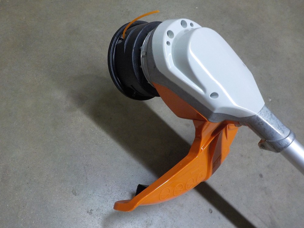 Stihl FSA 90 R Battery Powered String Trimmer 15" 36V "Bare Tool"