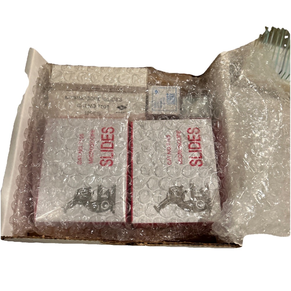 Binocular compound microscope M 82ESCO Max