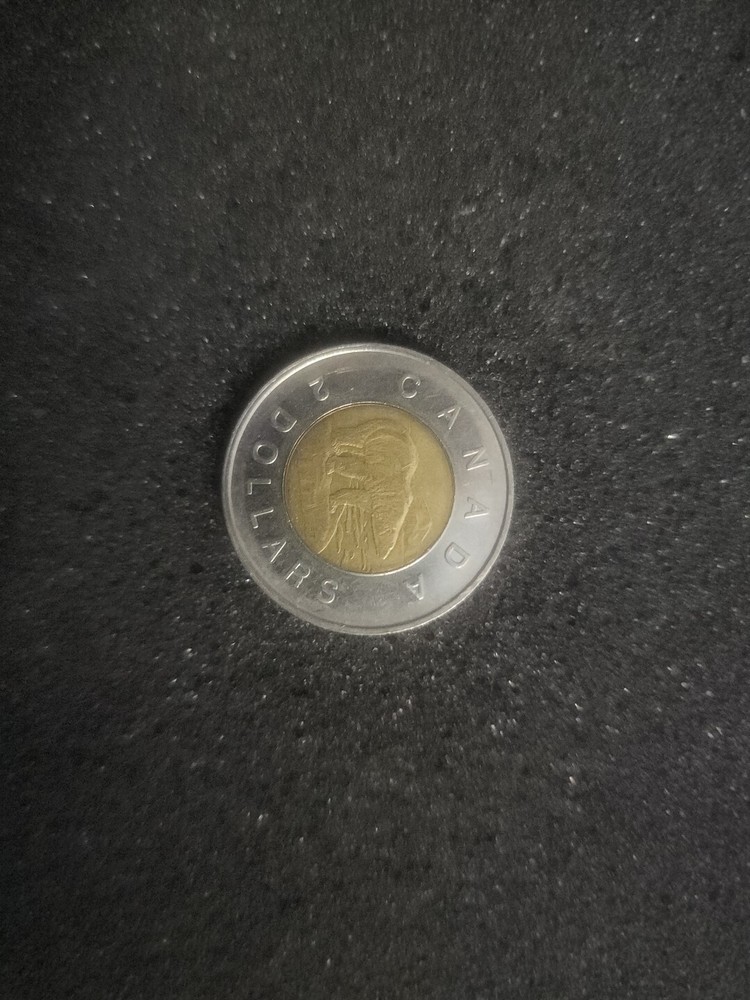 1996 CANADIAN 2 DOLLAR COIN