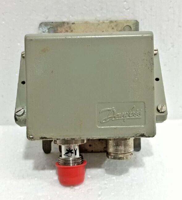 DANFOSS EMP2 084G2139 PRESSURE TRANSMITTER FAST SHIPPING