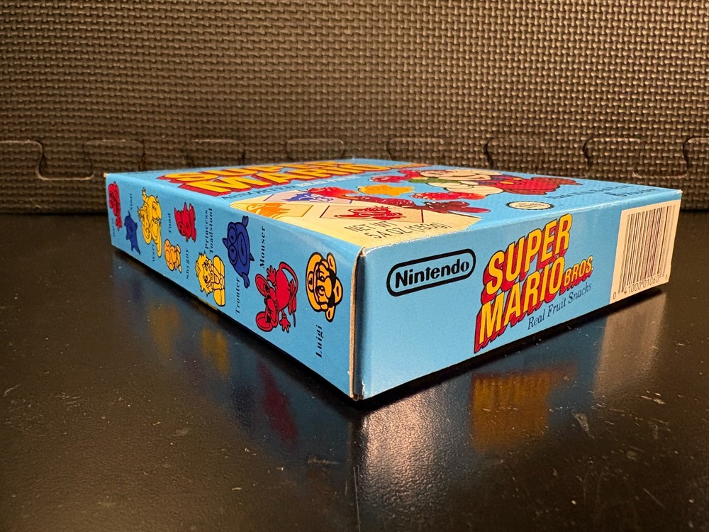 Super Mario Bros fruit snacks - Empty custom design display box
