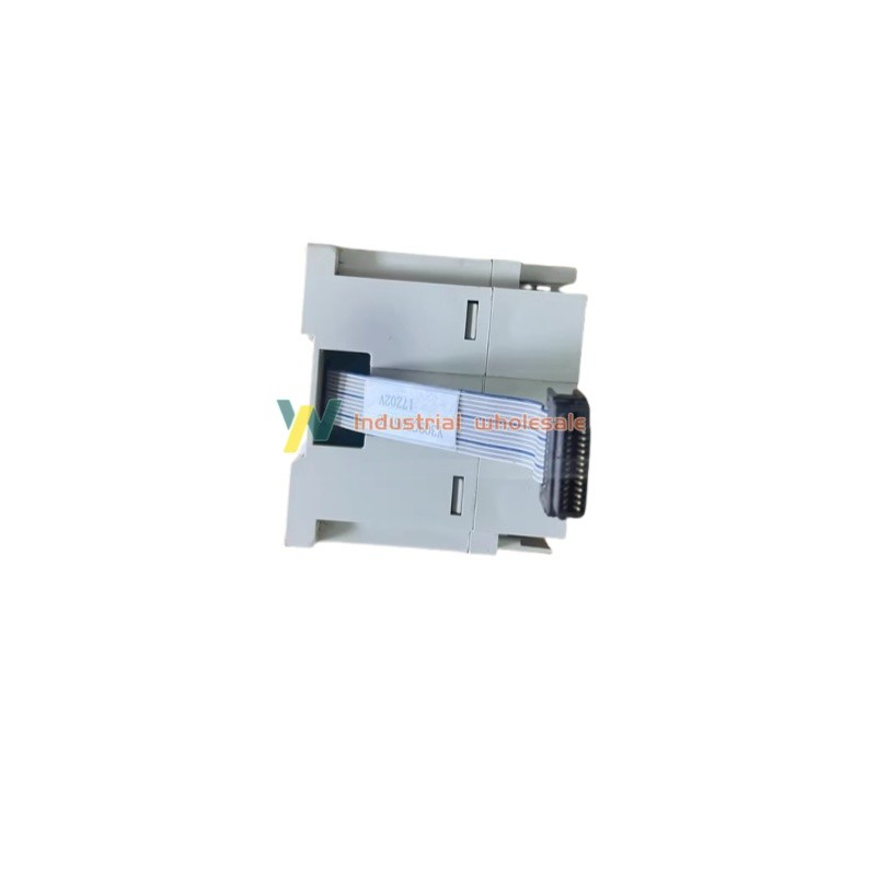 1pc new BRAND Mitsubishi FX2N-4AD Programmable Controller